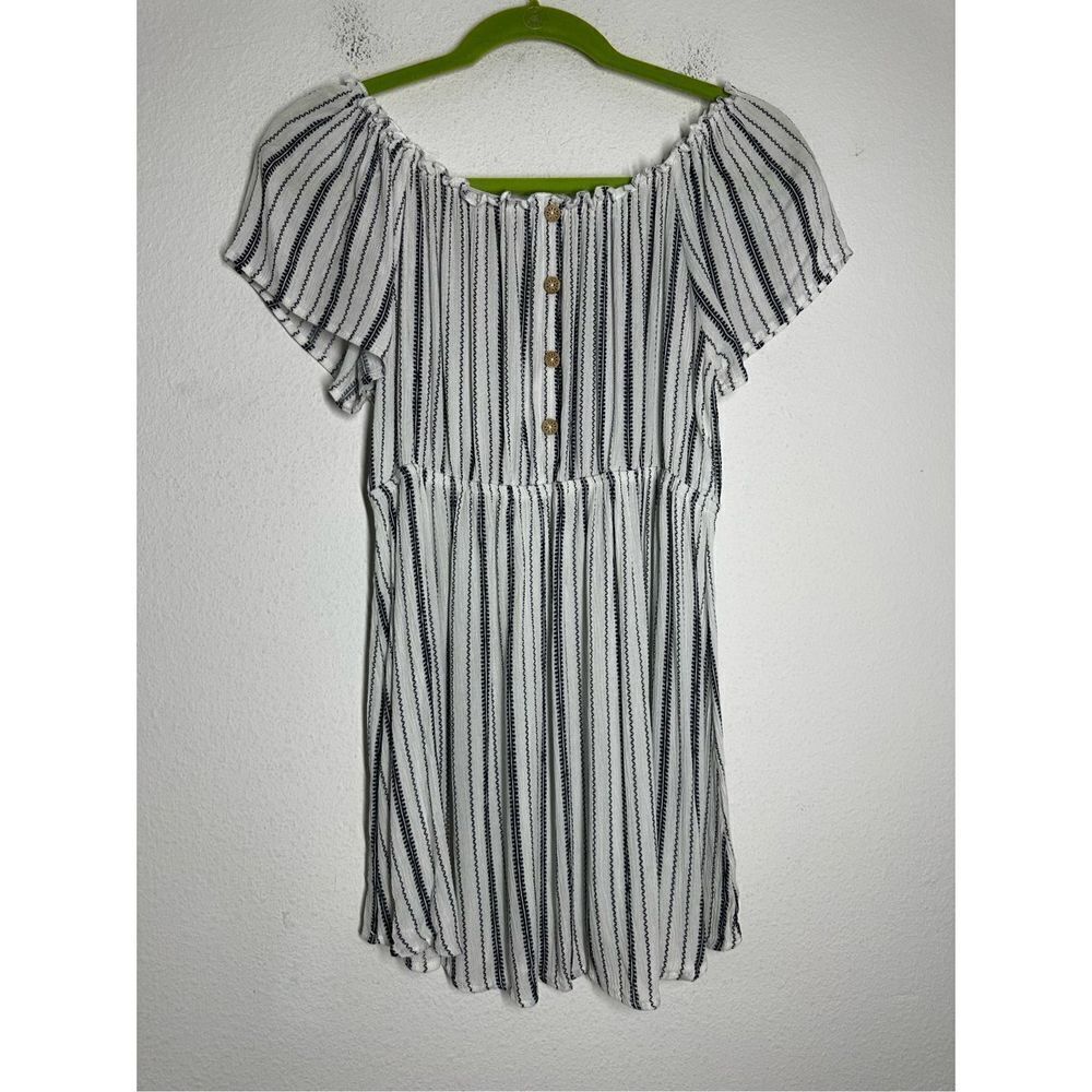 Tutta Bella Maternity Blouse White Black Striped Short Sleeve Buttons Size L